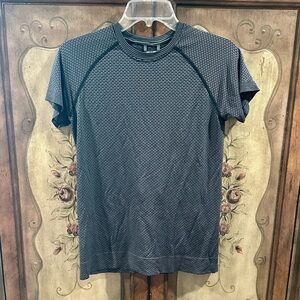 Oiselle Lightweight Top M